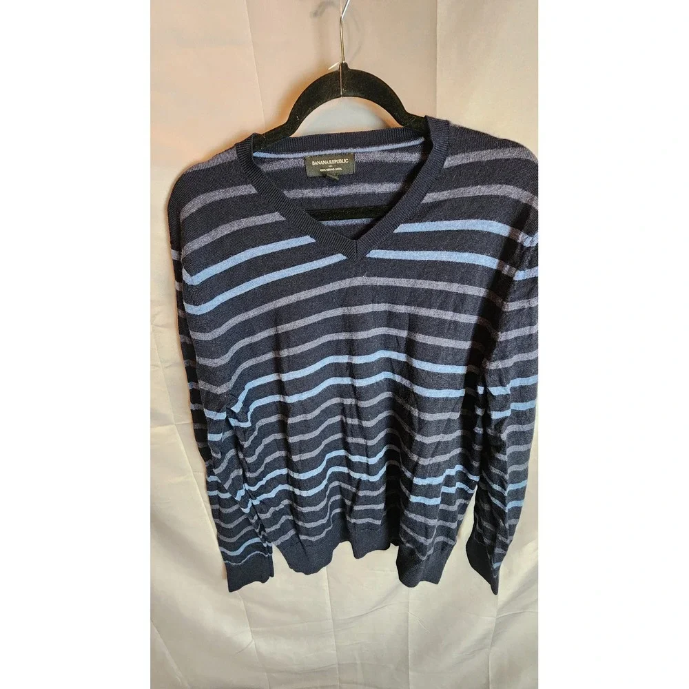Banana Republic Mens Large Merino Wool Striped V-Neck Sweater Navy Blue Preppy